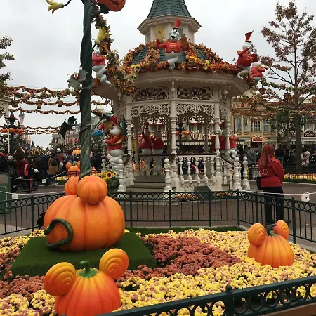 F&B'S Garden 10 Min Disneyland Paris Montry Exterior foto