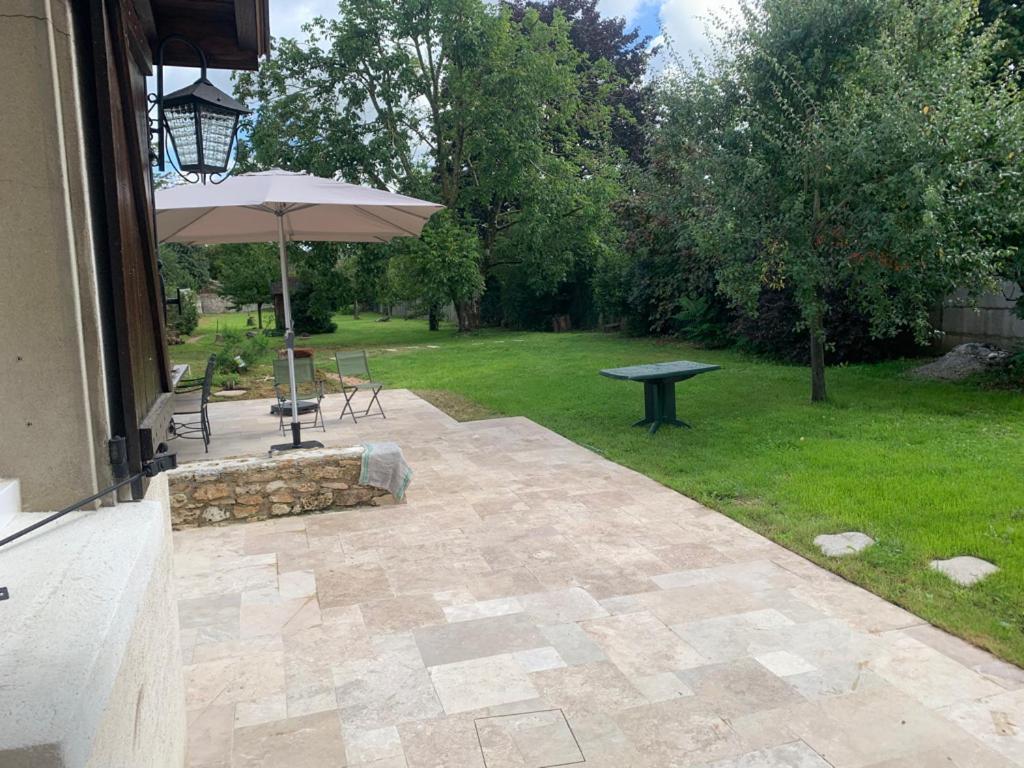 Holiday home F&b's Garden 10 Min Disneyland Paris